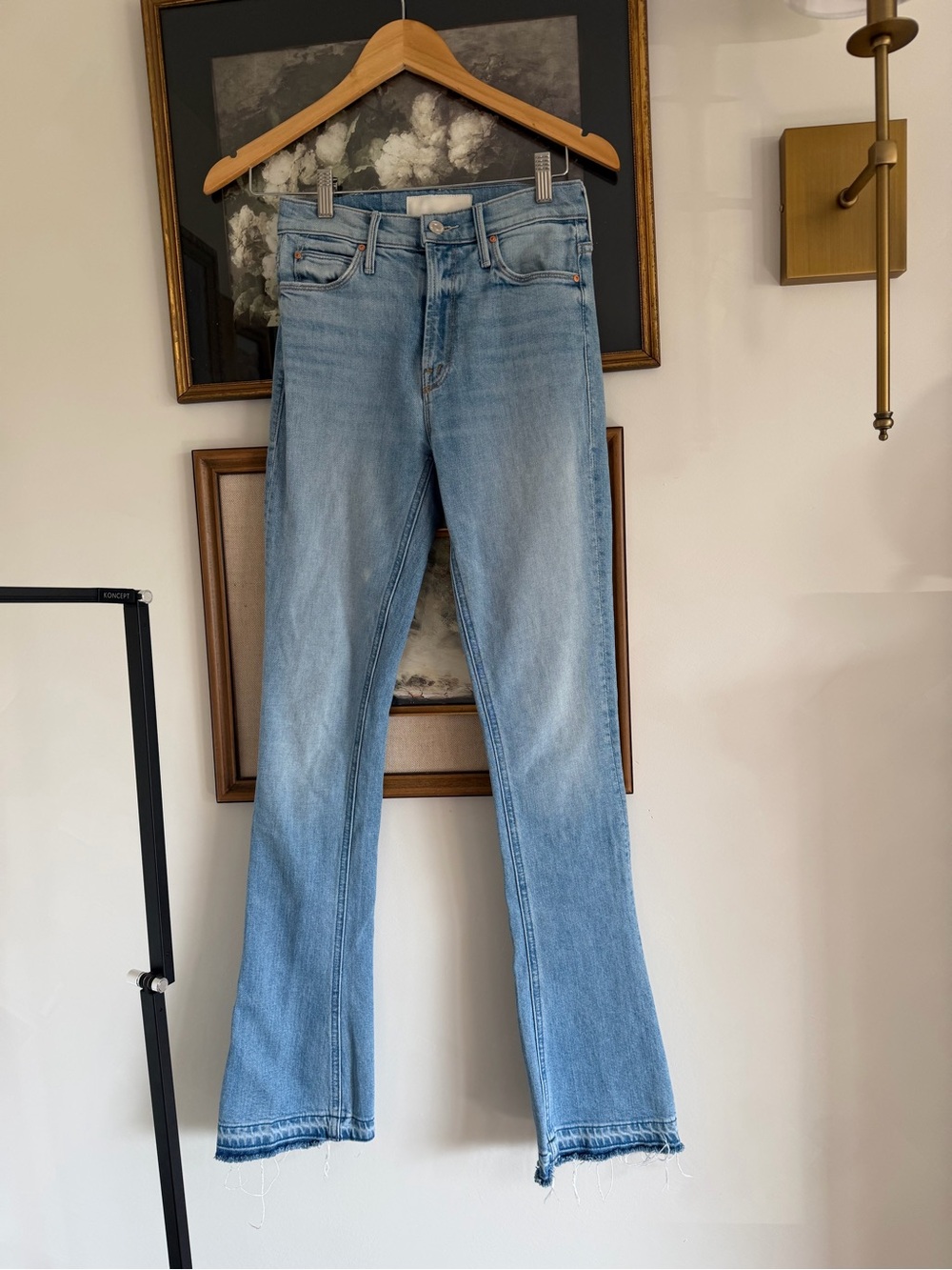 MOTHER High-Waisted Runaway Undone Hem Jeans sz 24 - Picture 4 of 11